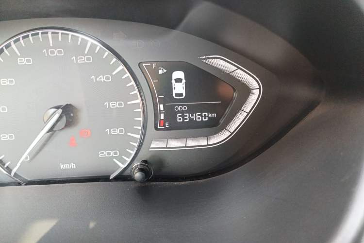 Used CHANGAN Alsvin 2018 1.5L DCT Prestige Model China V Standard Odometer Close Up
