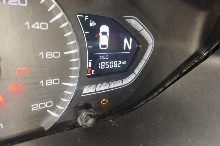 Used CHANGAN Alsvin 2018 1.5L DCT Prestige Model China V Standard Odometer Close Up