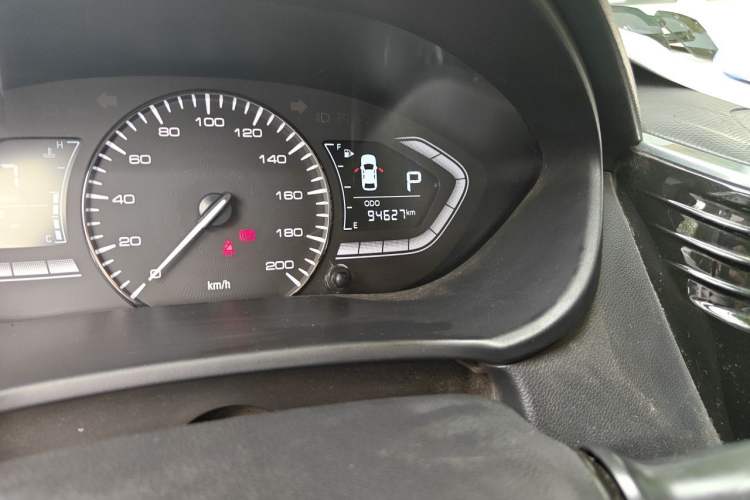 Used CHANGAN Alsvin 2018 1.5L DCT Luxury Model China V Standard Odometer Close Up
