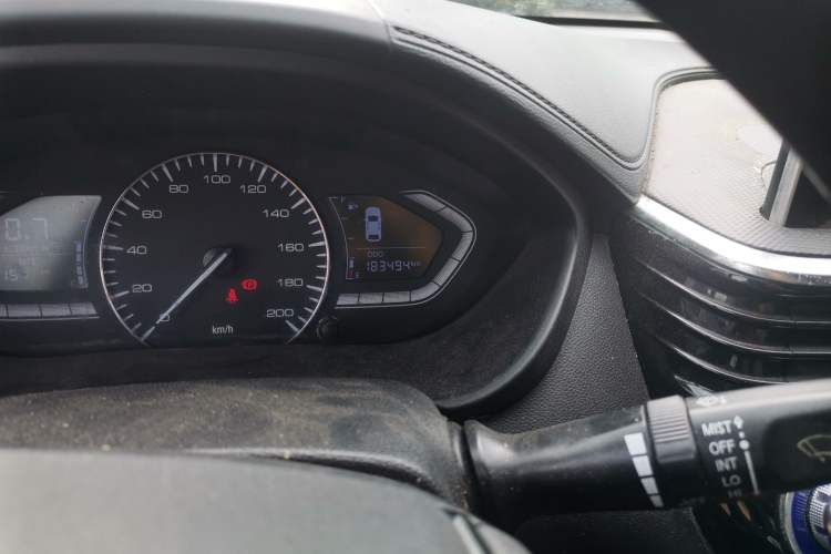 Used CHANGAN Alsvin 2018 1.4L Manual Luxury Model China V Standard Odometer Close Up