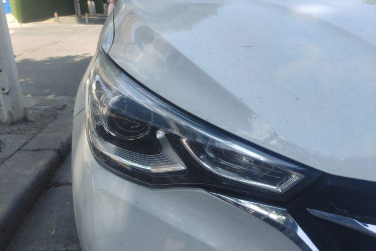 Used CHANGAN Alsvin 2018 1.4L Manual Comfort Model China V Standard Right Front Headlight