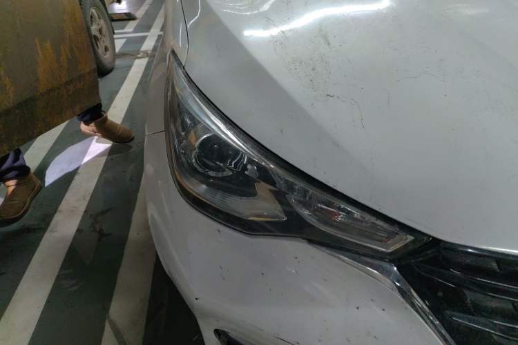 Used CHANGAN Alsvin 2018 1.4L Manual Comfort Model China V Standard Right Front Headlight