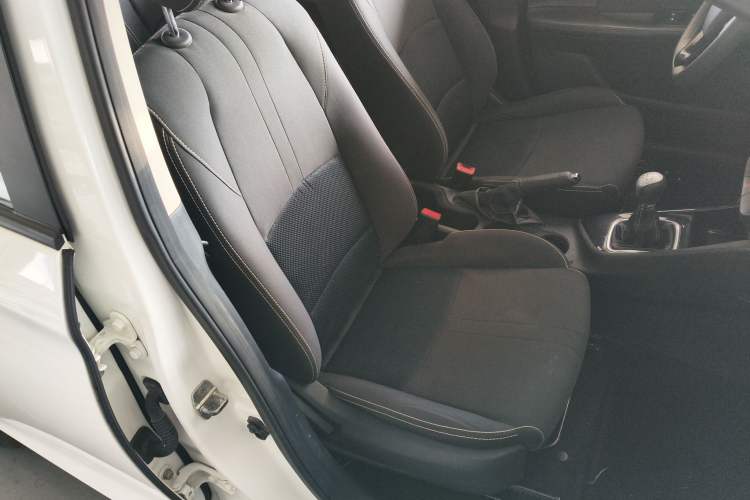 Used CHANGAN Alsvin 2018 1.4L Manual Comfort Model China V Standard Right Front Seat