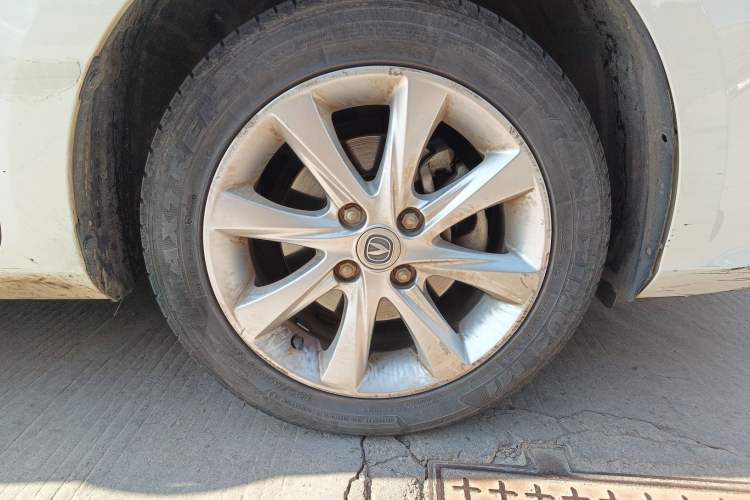 Used CHANGAN Alsvin 2018 1.5L DCT Prestige Model China V Standard Right Front Wheel Hub