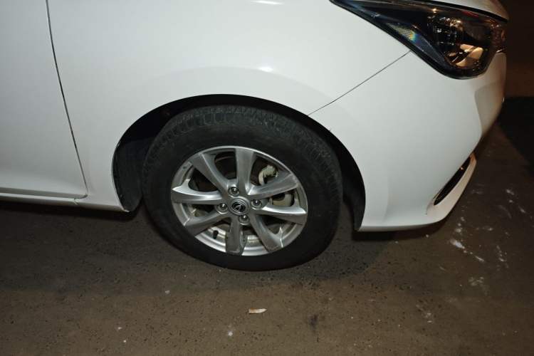 Used CHANGAN Alsvin 2018 1.4L Manual Luxury Model China V Standard Right Front Wheel Hub