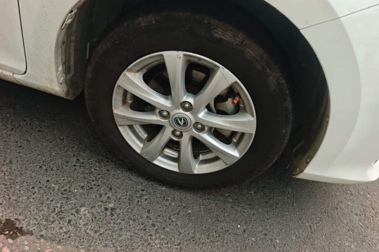 Used CHANGAN Alsvin 2018 1.5L DCT Luxury Model China V Standard Right Front Wheel Hub