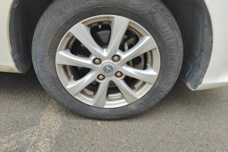 Used CHANGAN Alsvin 2018 1.5L DCT Comfort Version China V Standard Right Front Wheel Hub