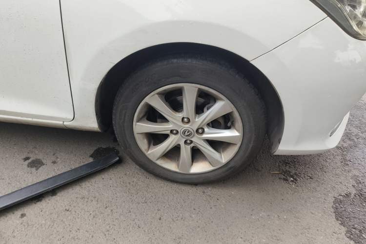 Used CHANGAN Alsvin 2018 1.5L DCT Prestige Model China V Standard Right Front Wheel Hub