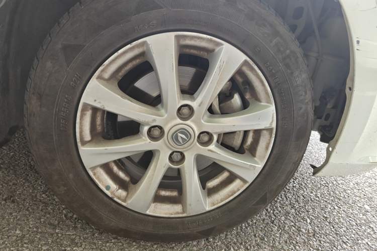 Used CHANGAN Alsvin 2018 1.5L DCT Luxury Model China V Standard Right Front Wheel Hub