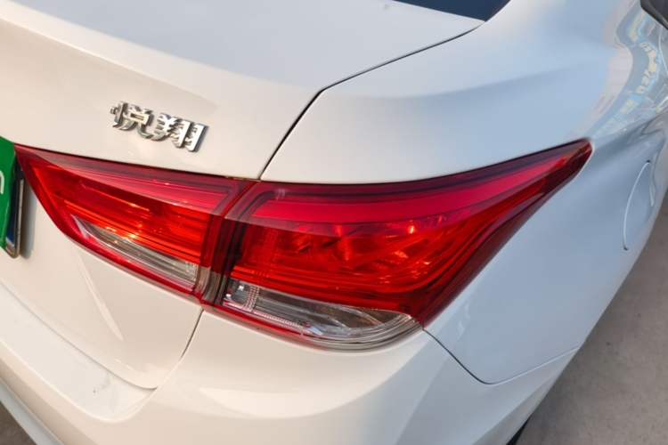 Used CHANGAN Alsvin 2018 1.4L Manual Comfort Model China V Standard Right Rear Taillight