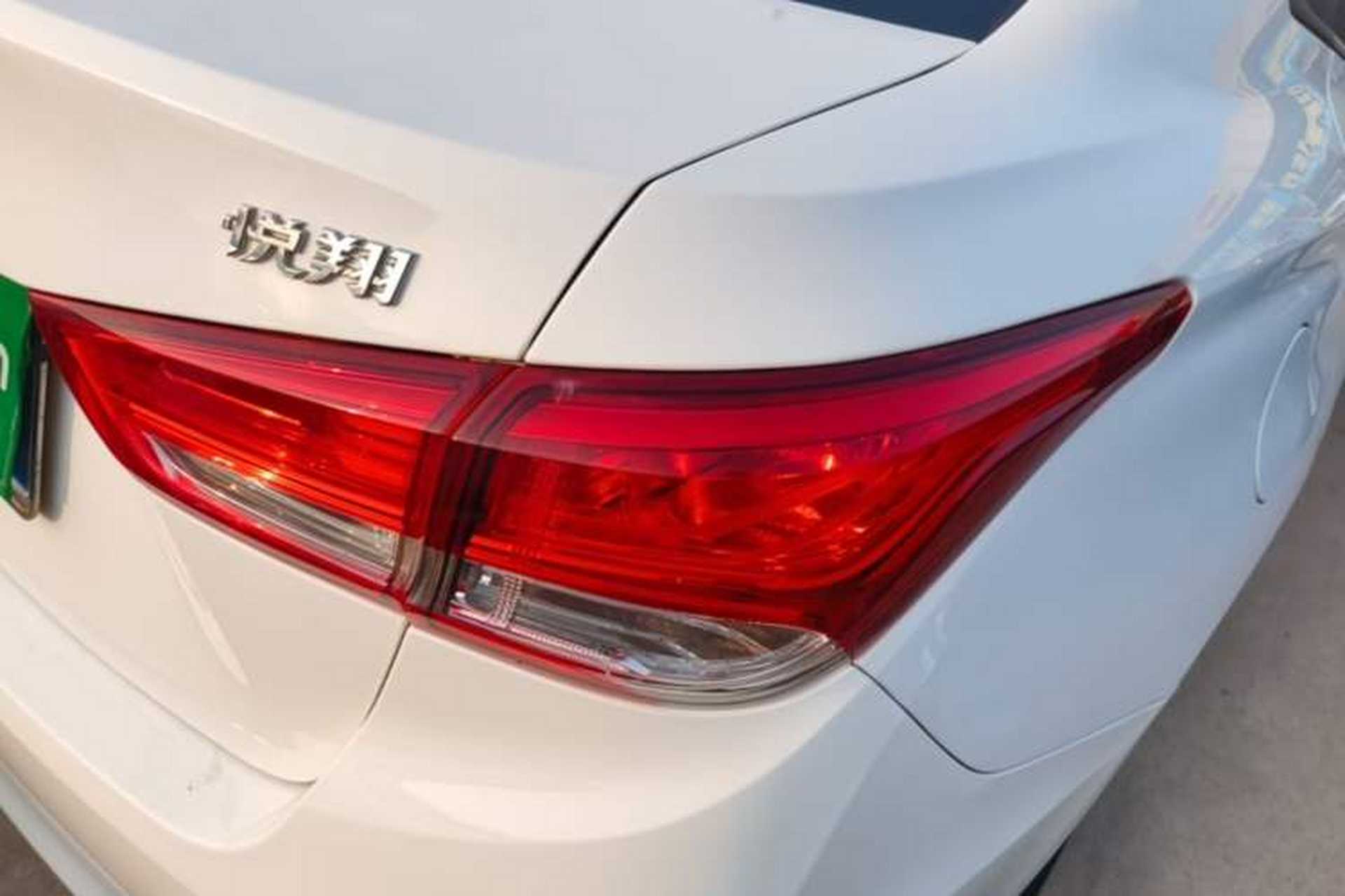 Used CHANGAN Alsvin 2018 1.4L Manual Comfort Model China V Standard Right Rear Taillight