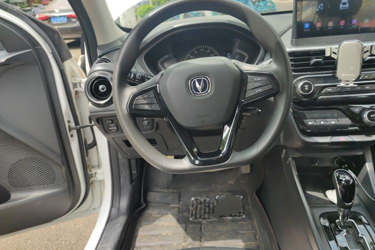 Used CHANGAN Alsvin 2018 1.5L DCT Comfort Version China V Standard Steering Wheel