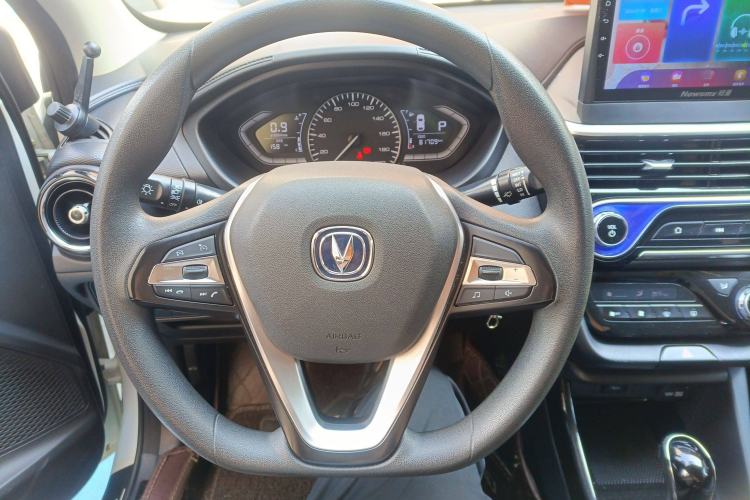 Used CHANGAN Alsvin 2018 1.5L DCT Luxury Model China V Standard Steering Wheel