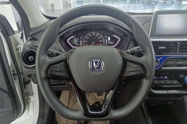 Used CHANGAN Alsvin 2018 1.4L Manual Luxury Model China V Standard Steering Wheel