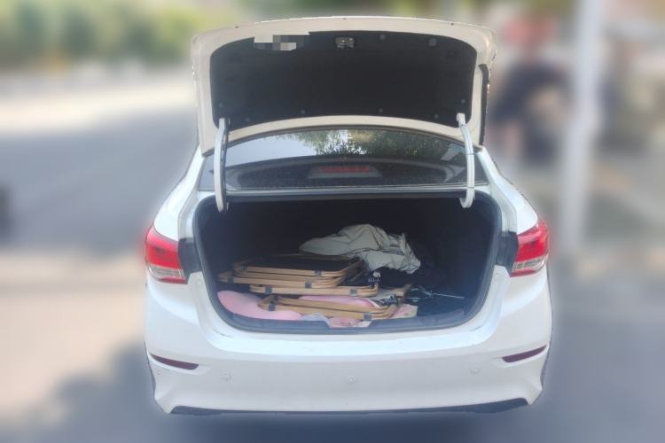Used CHANGAN Alsvin 2018 1.4L Manual Comfort Model China V Standard Trunk