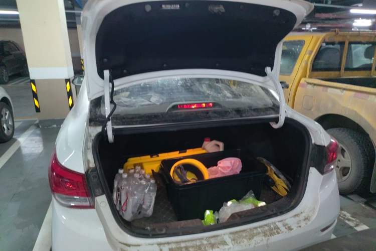 Used CHANGAN Alsvin 2018 1.4L Manual Comfort Model China V Standard Trunk