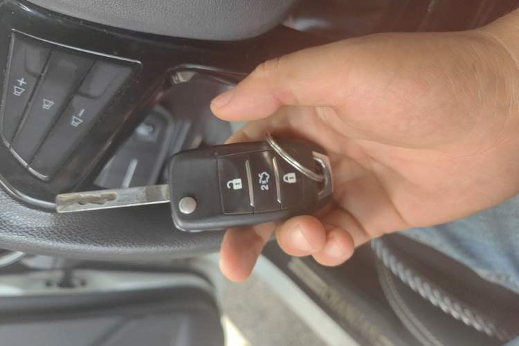 Used CHANGAN Alsvin 2018 1.4L Manual Comfort Model China V Standard Vehicle Key