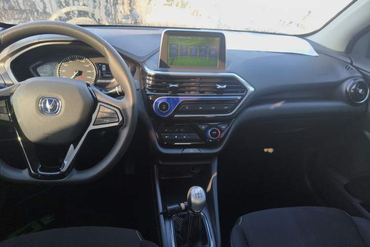 Used CHANGAN Alsvin 2019 1.4L Manual Comfort Edition China VI Standard Audio And AC Panel