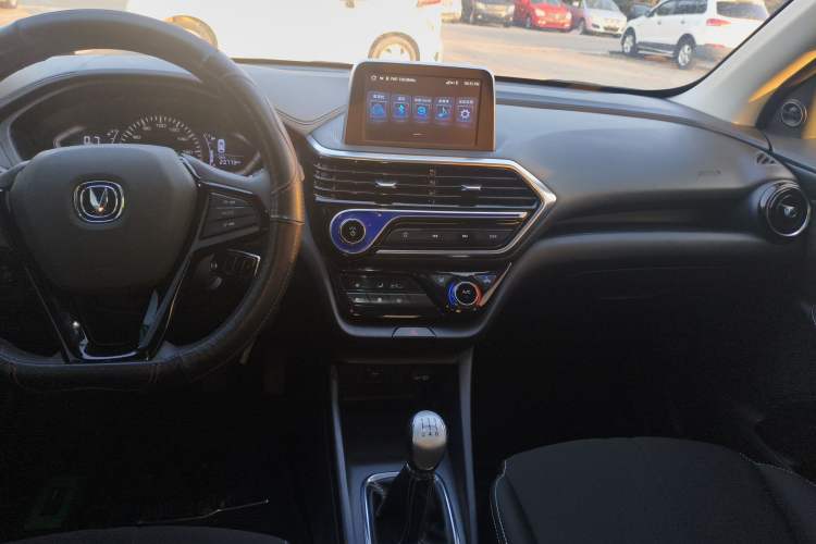 Used CHANGAN Alsvin 2019 1.4L Manual Comfort Edition China VI Standard Audio And AC Panel