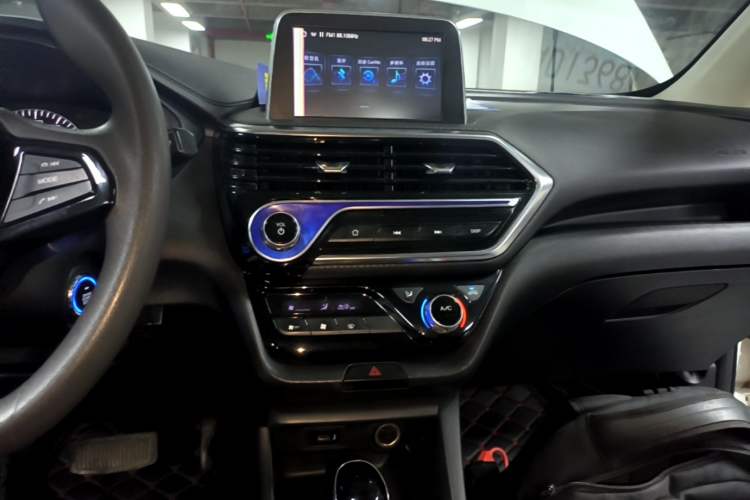 Used CHANGAN Alsvin 2019 1.5L DCT Comfort Model China VI Standard Audio And AC Panel