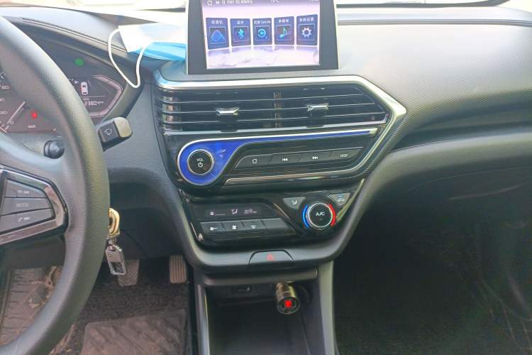 Used CHANGAN Alsvin 2019 1.4L Manual Comfort Edition China VI Standard Audio And AC Panel