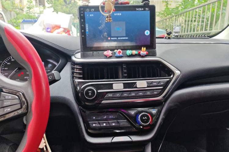 Used CHANGAN Alsvin 2019 1.5L DCT Luxury Version China VI Standard Audio And AC Panel