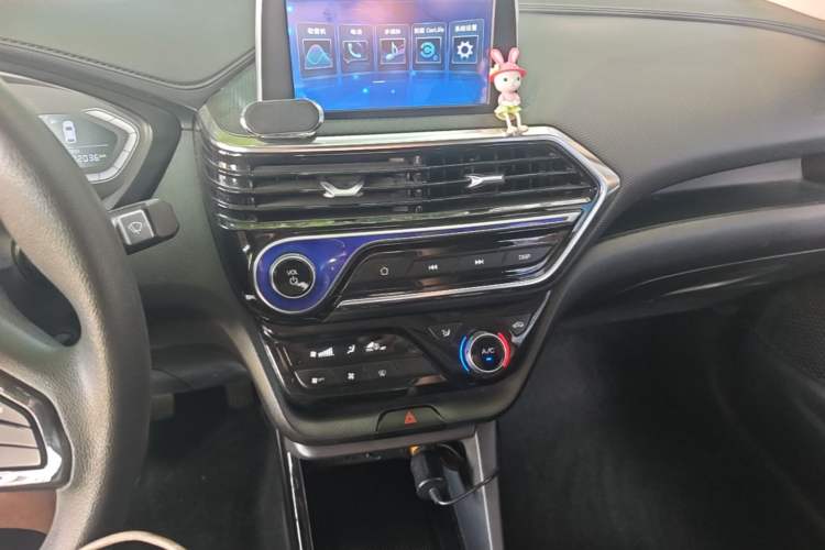 Used CHANGAN Alsvin 2019 1.4L Manual Comfort Edition China VI Standard Audio And AC Panel