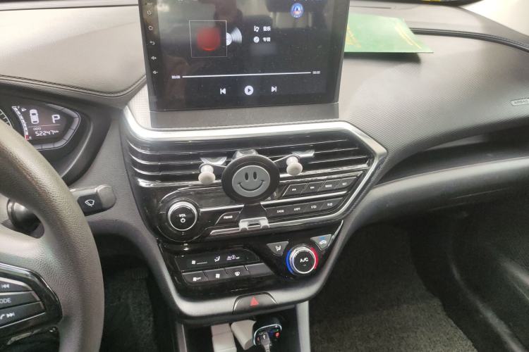Used CHANGAN Alsvin 2019 1.5L DCT Comfort Model China VI Standard Audio And AC Panel