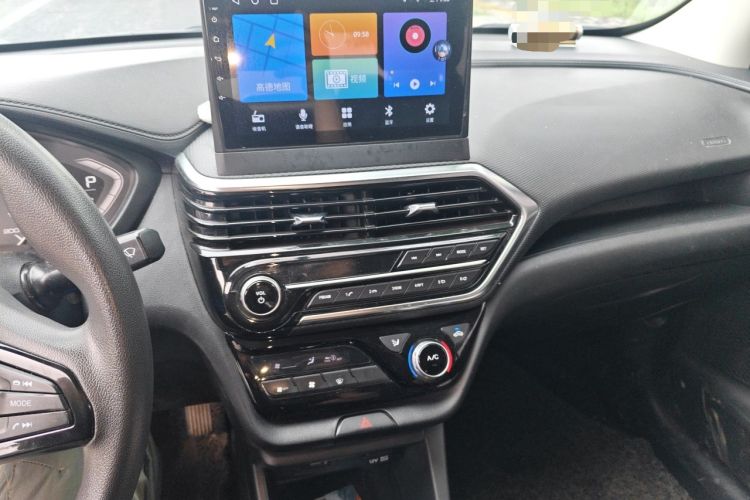 Used CHANGAN Alsvin 2019 1.5L DCT Comfort Model China VI Standard Audio And AC Panel