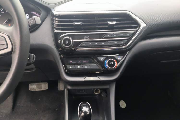 Used CHANGAN Alsvin 2019 1.5L DCT LianDong Cloud Edition Audio And AC Panel