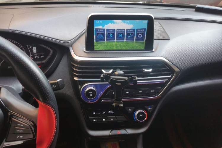 Used CHANGAN Alsvin 2019 1.4L Manual Comfort Edition China VI Standard Audio And AC Panel