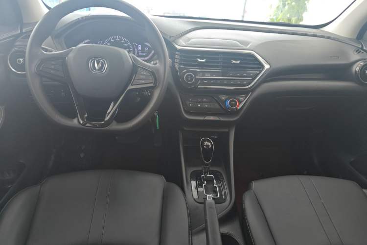 Used CHANGAN Alsvin 2019 1.5L DCT Comfort Model China VI Standard Audio And AC Panel