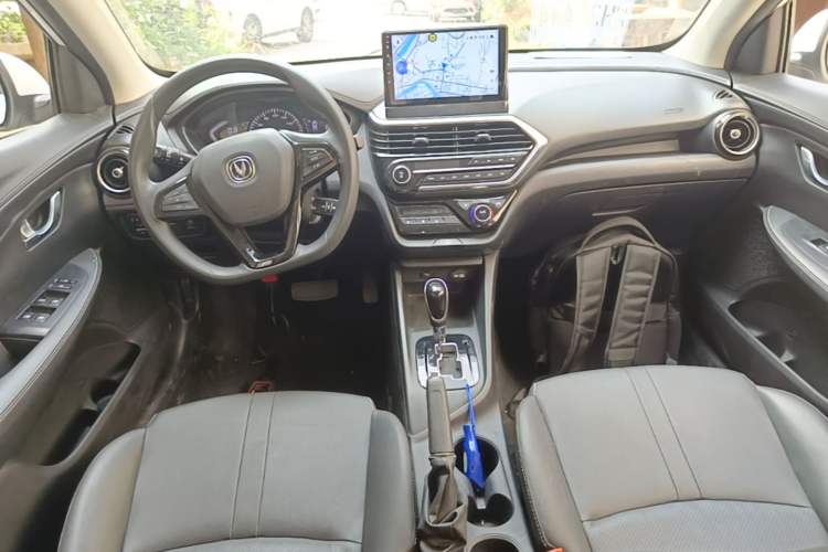 Used CHANGAN Alsvin 2019 1.5L DCT LianDong Cloud Edition Center Console