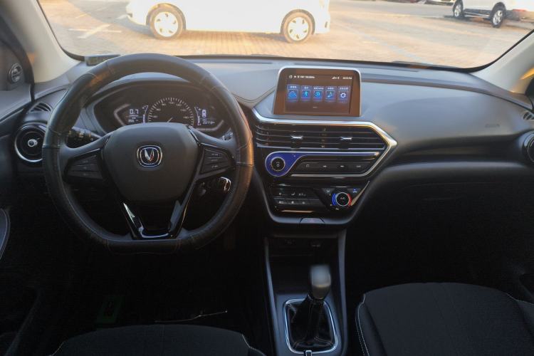 Used CHANGAN Alsvin 2019 1.4L Manual Comfort Edition China VI Standard Center Console