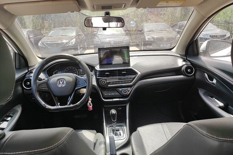 Used CHANGAN Alsvin 2019 1.5L DCT Luxury Version China VI Standard Center Console