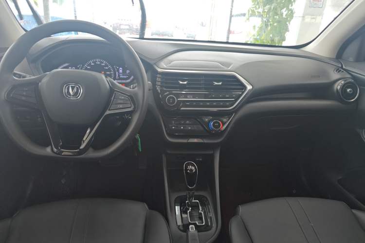 Used CHANGAN Alsvin 2019 1.5L DCT Comfort Model China VI Standard Center Console