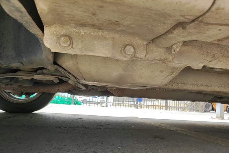 Used CHANGAN Alsvin 2019 1.5L DCT Luxury Version China VI Standard Chassis Front Left