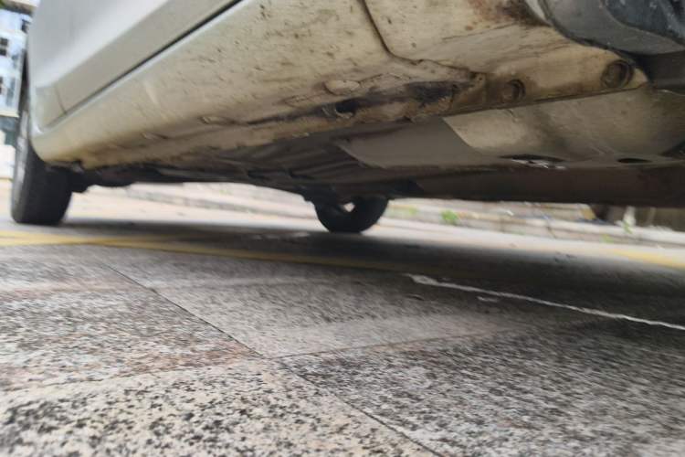 Used CHANGAN Alsvin 2019 1.5L DCT Luxury Version China VI Standard Chassis Front Right