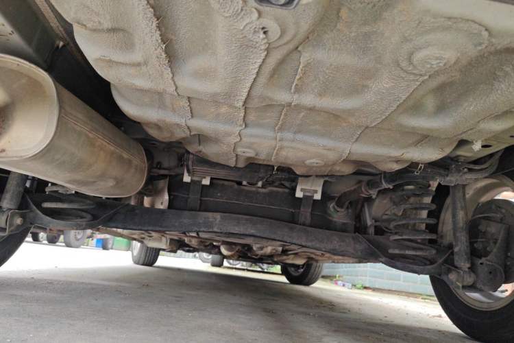 Used CHANGAN Alsvin 2019 1.5L DCT Luxury Version China VI Standard Chassis Rear