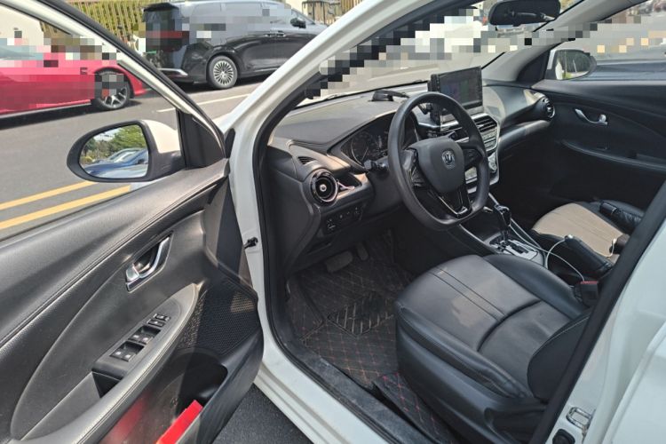 Used CHANGAN Alsvin 2019 1.5L DCT Comfort Model China VI Standard Driver Seat