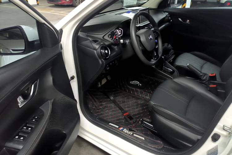 Used CHANGAN Alsvin 2019 1.5L DCT Comfort Model China VI Standard Driver Seat