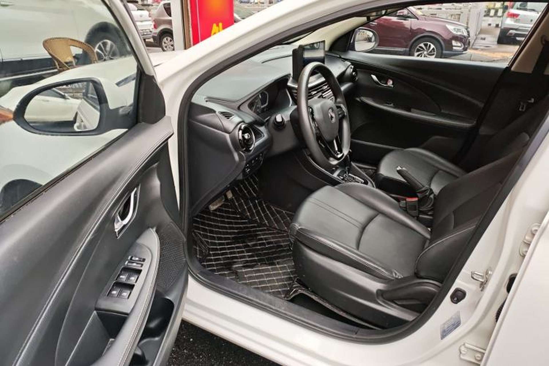 Used CHANGAN Alsvin 2019 1.5L DCT Comfort Model China VI Standard Driver Seat