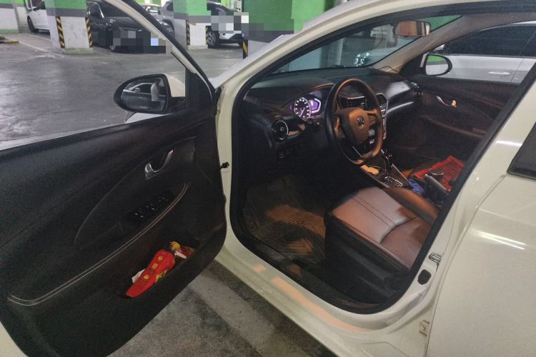 Used CHANGAN Alsvin 2019 1.5L DCT LianDong Cloud Edition Driver Seat