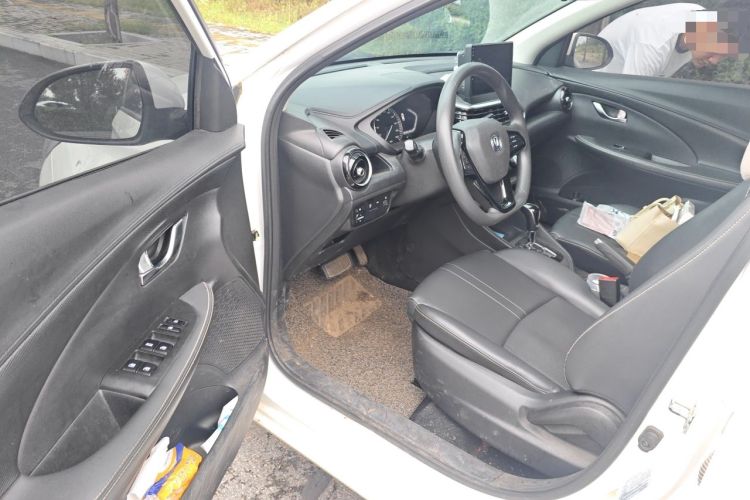 Used CHANGAN Alsvin 2019 1.5L DCT Comfort Model China VI Standard Driver Seat