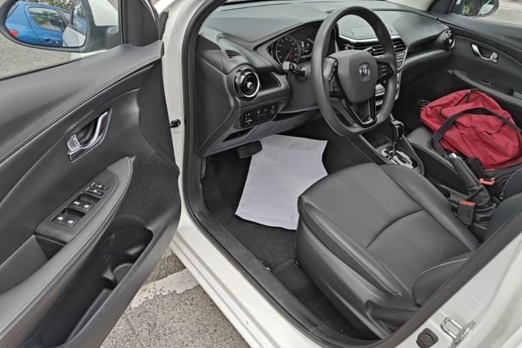 Used CHANGAN Alsvin 2019 1.5L DCT Comfort Model China VI Standard Driver Seat