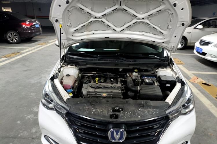 Used CHANGAN Alsvin 2019 1.5L DCT Comfort Model China VI Standard Engine Bay