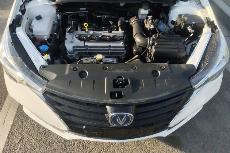 Used CHANGAN Alsvin 2019 1.5L DCT Comfort Model China VI Standard Engine Bay