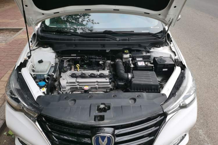 Used CHANGAN Alsvin 2019 1.5L DCT Comfort Model China VI Standard Engine Bay