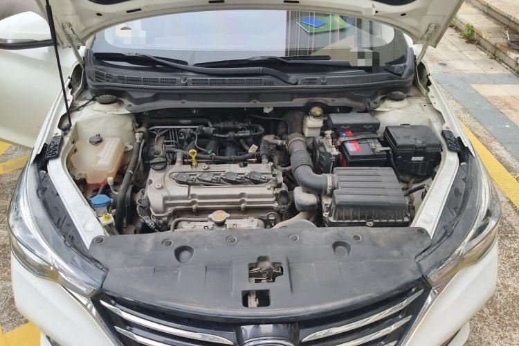 Used CHANGAN Alsvin 2019 1.5L DCT Luxury Version China VI Standard Engine Bay