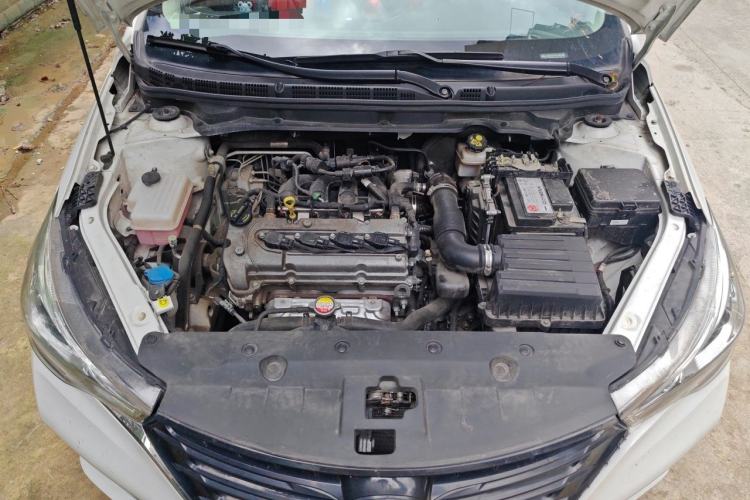 Used CHANGAN Alsvin 2019 1.5L DCT Luxury Version China VI Standard Engine Bay